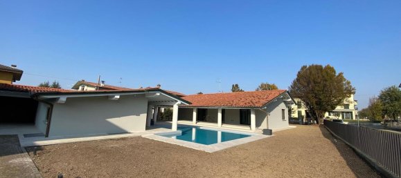 4غرفة فيلا في Castel Mella, Italy رقم 43764 54