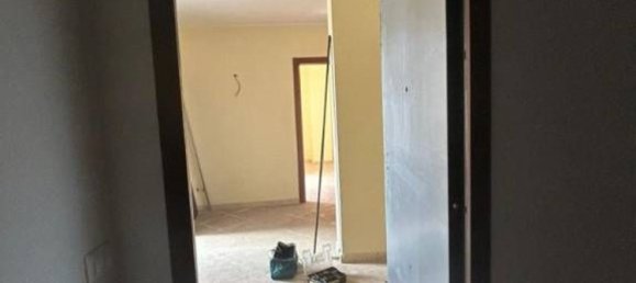 3 rooms Apartment in Marcianise, Italy No. 7582 13