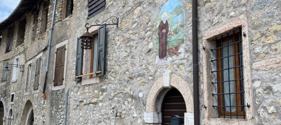 Дуплекс с 2 спальнями в Тенно, Италия № 347340 30