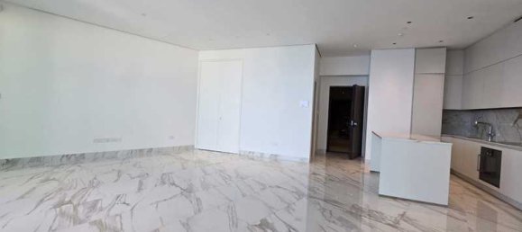 3 bedrooms Apartment in Limassol, Cyprus No. 15671 6