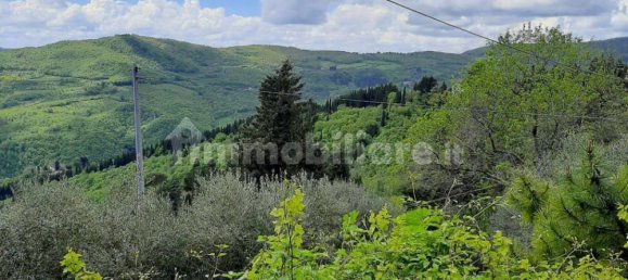 2 bedrooms House in Pontassieve, Italy No. 250967 4