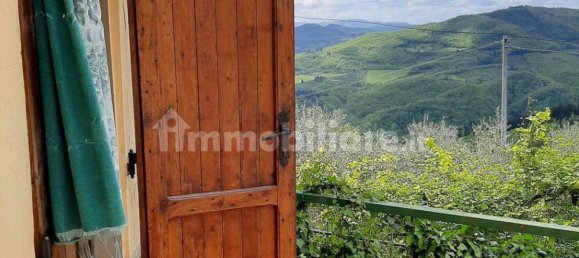 2 bedrooms House in Pontassieve, Italy No. 250967 2