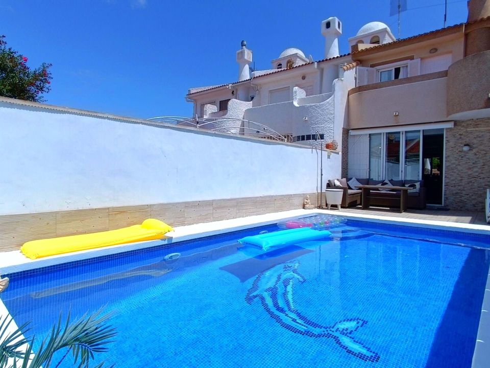 Таунхаус с 3 спальнями в Торревьеха, Испания № 170314