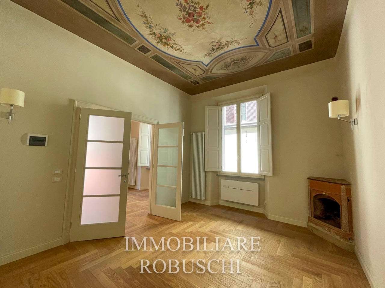 3 bedrooms Apartment in Florence, Italy No. 378324