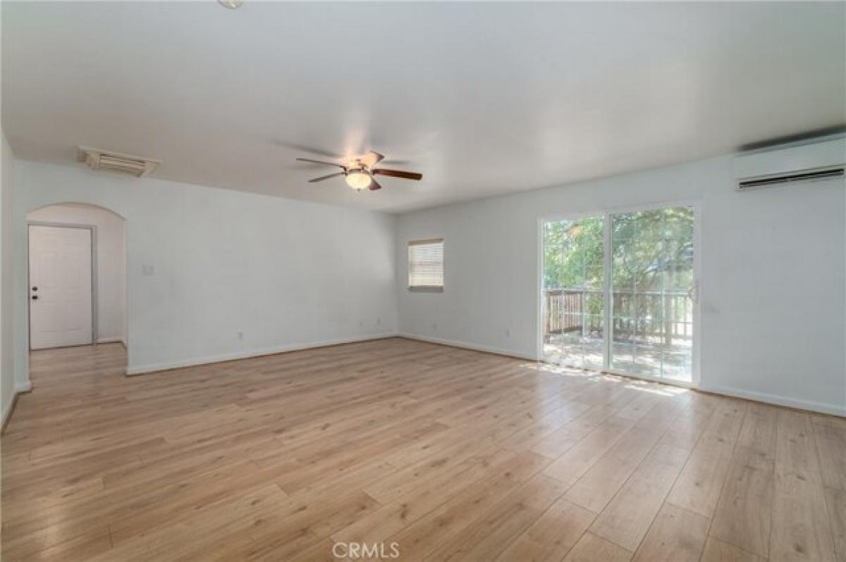 2 bedrooms House in Clearlake Oaks, USA No. 415139