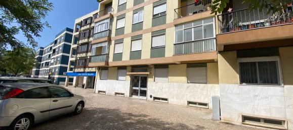 Apartamento de 3 dormitorios en Setubal, Portugal No. 154303 3