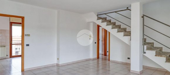 1 chambre Appartement à Busto Arsizio, Italy No. 329610 9