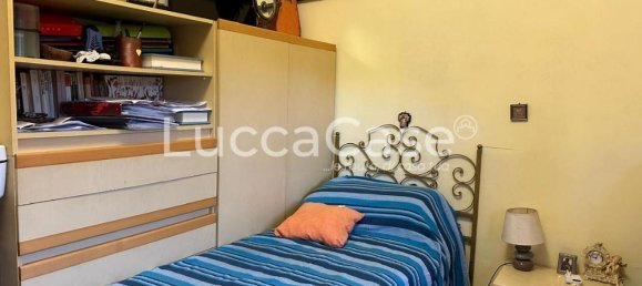 4 rooms Apartment in Lucca, Italy No. 27040 17