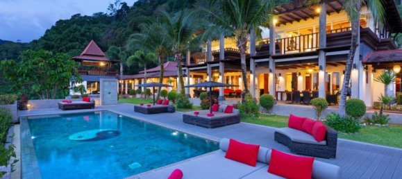 Villa de 8 dormitorios en Kathu, Thailand No. 25392 3