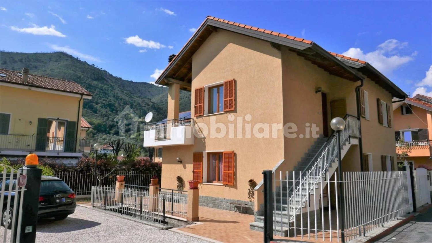 4 bedrooms Villa in Ventimiglia, Italy No. 171033