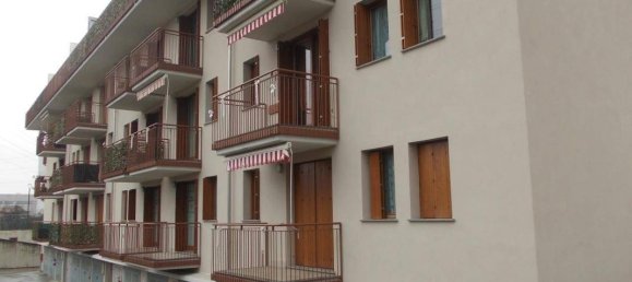 2 Schlafzimmer Wohnung in Limbiate, Italy, Nr. 282938 12