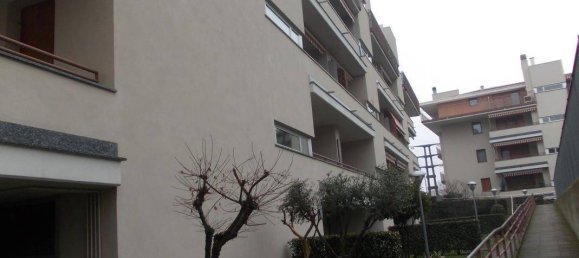 2 Schlafzimmer Wohnung in Limbiate, Italy, Nr. 282938 9