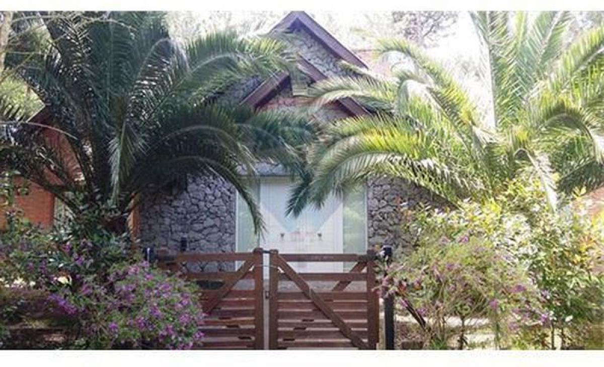 5 bedrooms House in Mar del Plata, Argentina No. 66673