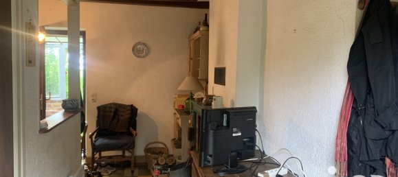 Casa de 2 dormitorios en Guilly, France No. 153083 10