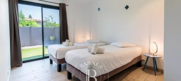 3 bedrooms Villa in Lecci, France No. 92338 20