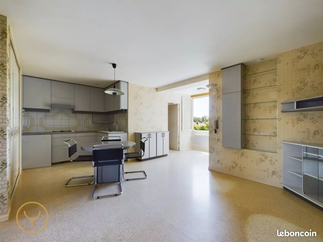 2 Schlafzimmer Wohnung in Sainte-Savine, France, Nr. 248958