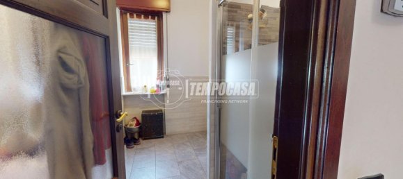 4غرفة شقة في Cinisello Balsamo, Italy رقم 143613 14