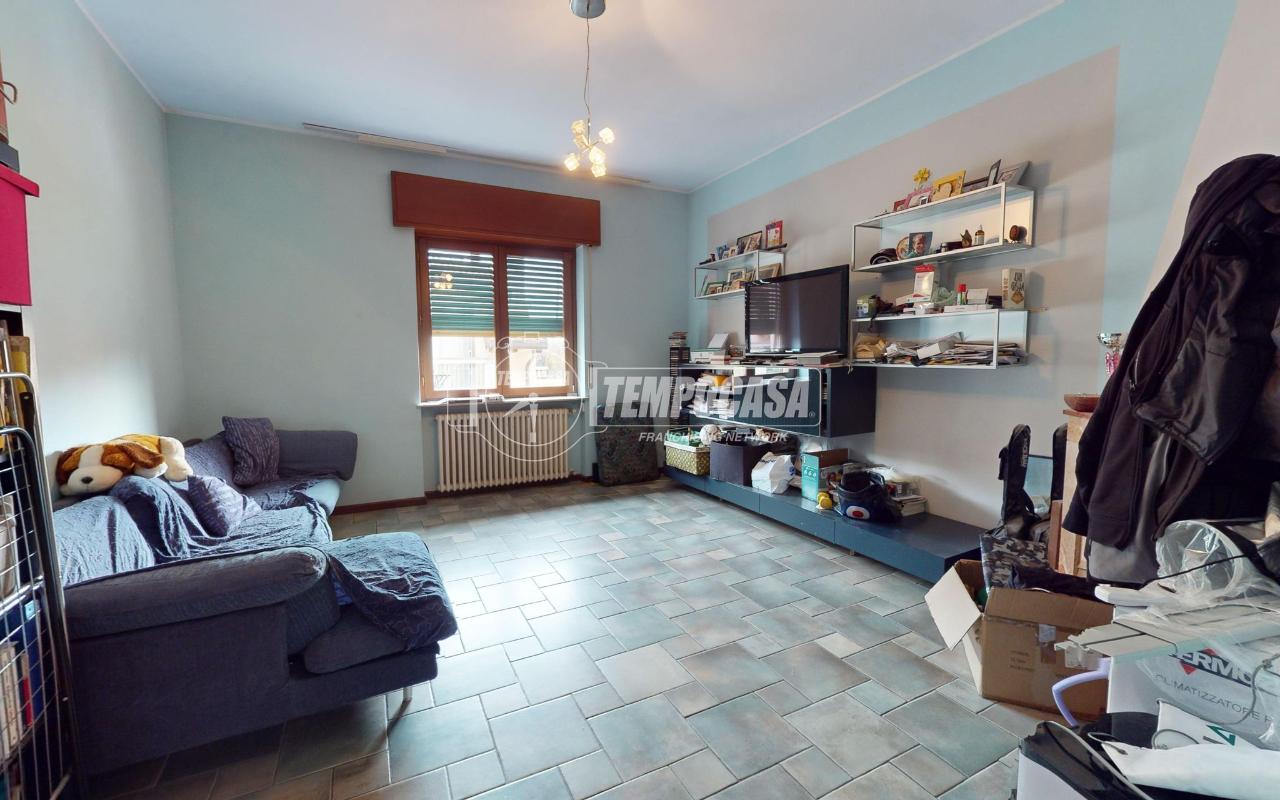 4غرفة شقة في Cinisello Balsamo, Italy رقم 143613