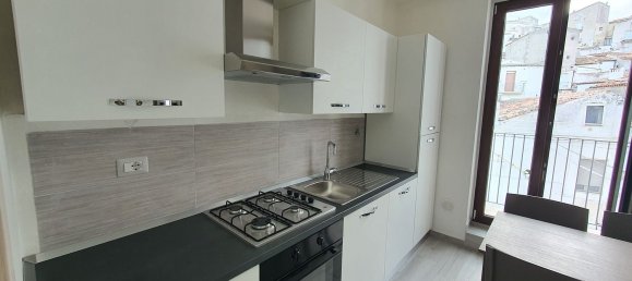 3-salle Appartement à Monte Sant'Angelo, Italy No. 256836 5
