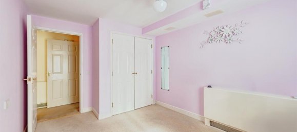 Apartamento de 2 dormitorios en Crawley, United Kingdom No. 6303 13