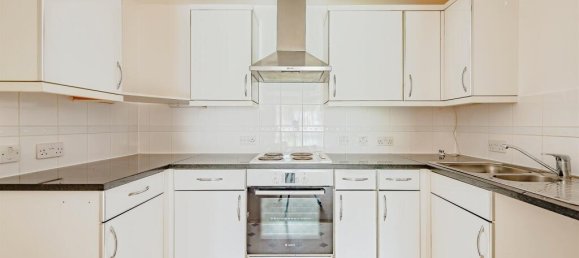 Apartamento de 2 dormitorios en Crawley, United Kingdom No. 6303 9