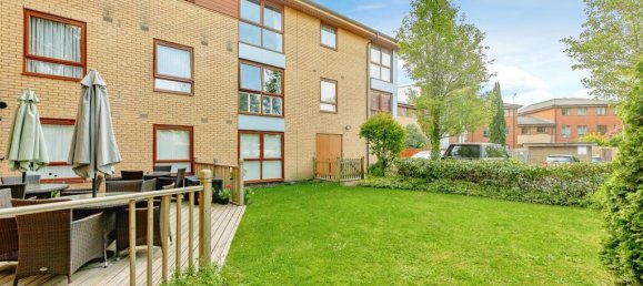 Apartamento de 2 dormitorios en Crawley, United Kingdom No. 6303 24