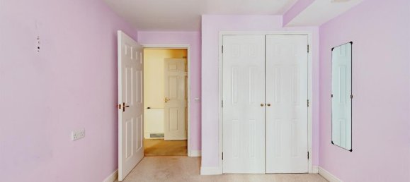 Apartamento de 2 dormitorios en Crawley, United Kingdom No. 6303 14