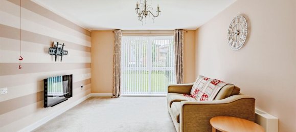 Apartamento de 2 dormitorios en Crawley, United Kingdom No. 6303 2