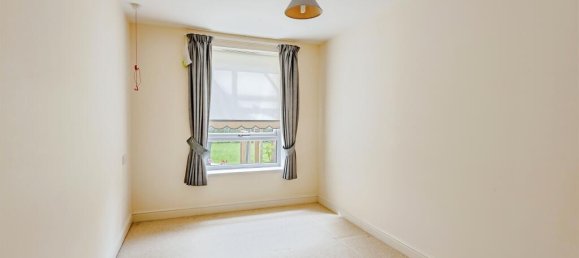 Apartamento de 2 dormitorios en Crawley, United Kingdom No. 6303 17