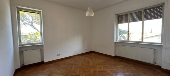 6 rooms Apartment in Rome, Italy No. 136610 37