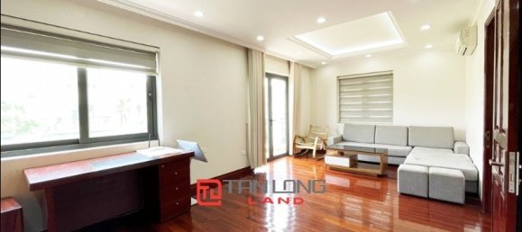 3 bedrooms Villa in Long Bien, Vietnam No. 595 12