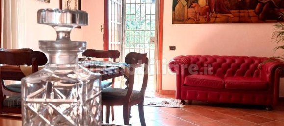 5 bedrooms Villa in Rome, Italy No. 11197 28