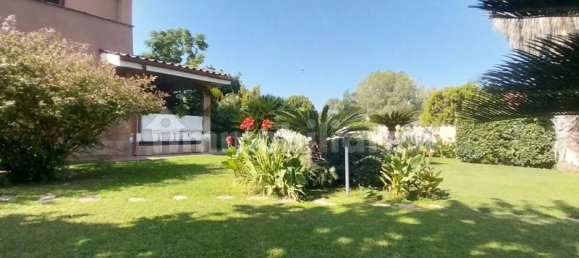 5 bedrooms Villa in Rome, Italy No. 11197 13