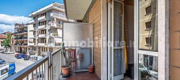 2 bedrooms Apartment in Turin, Italy No. 318434 30