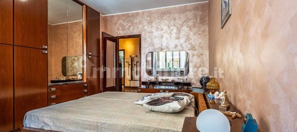 2 bedrooms Apartment in Turin, Italy No. 318434 22