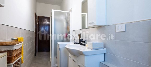 2 bedrooms Apartment in Turin, Italy No. 318434 24