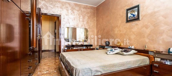 2 bedrooms Apartment in Turin, Italy No. 318434 21