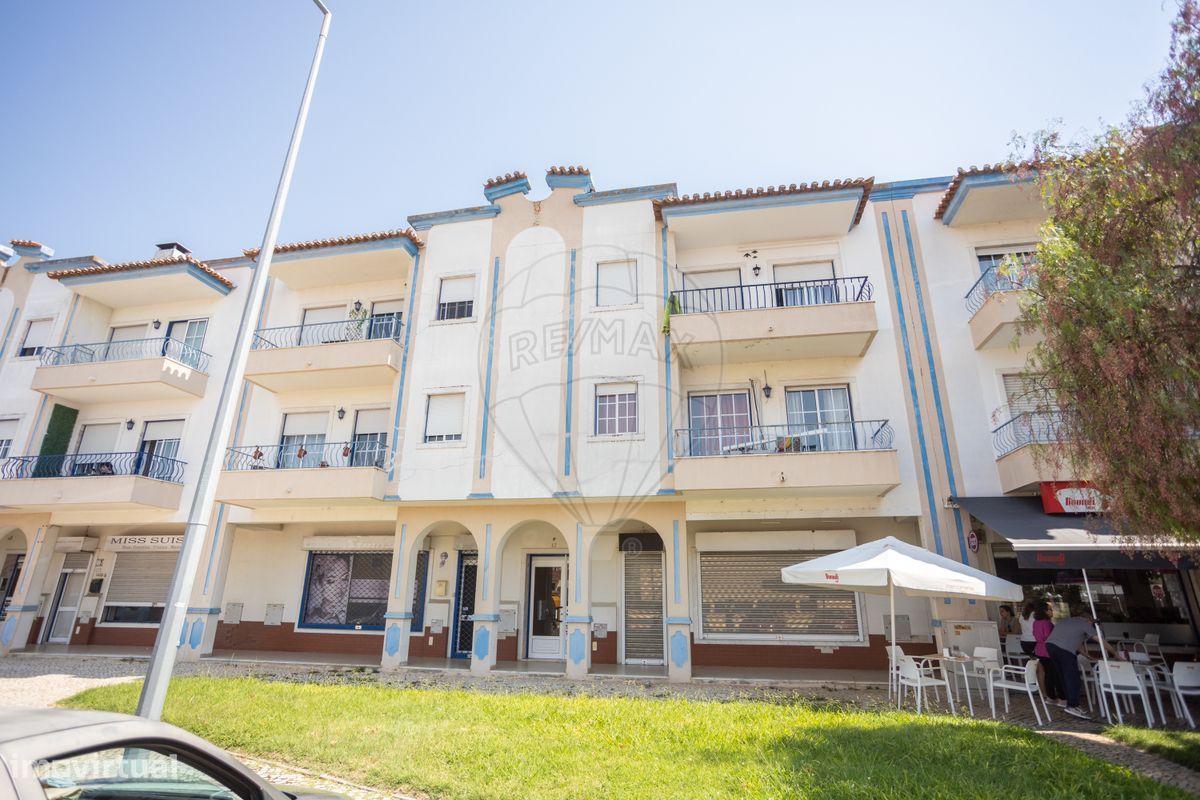 3 bedrooms Apartment in Samora Correia, Portugal No. 291673