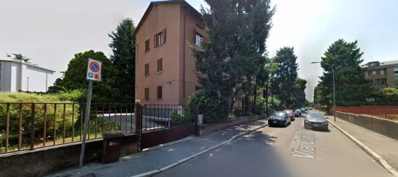 4 rooms Apartment in Legnano, Italy No. 331454 4