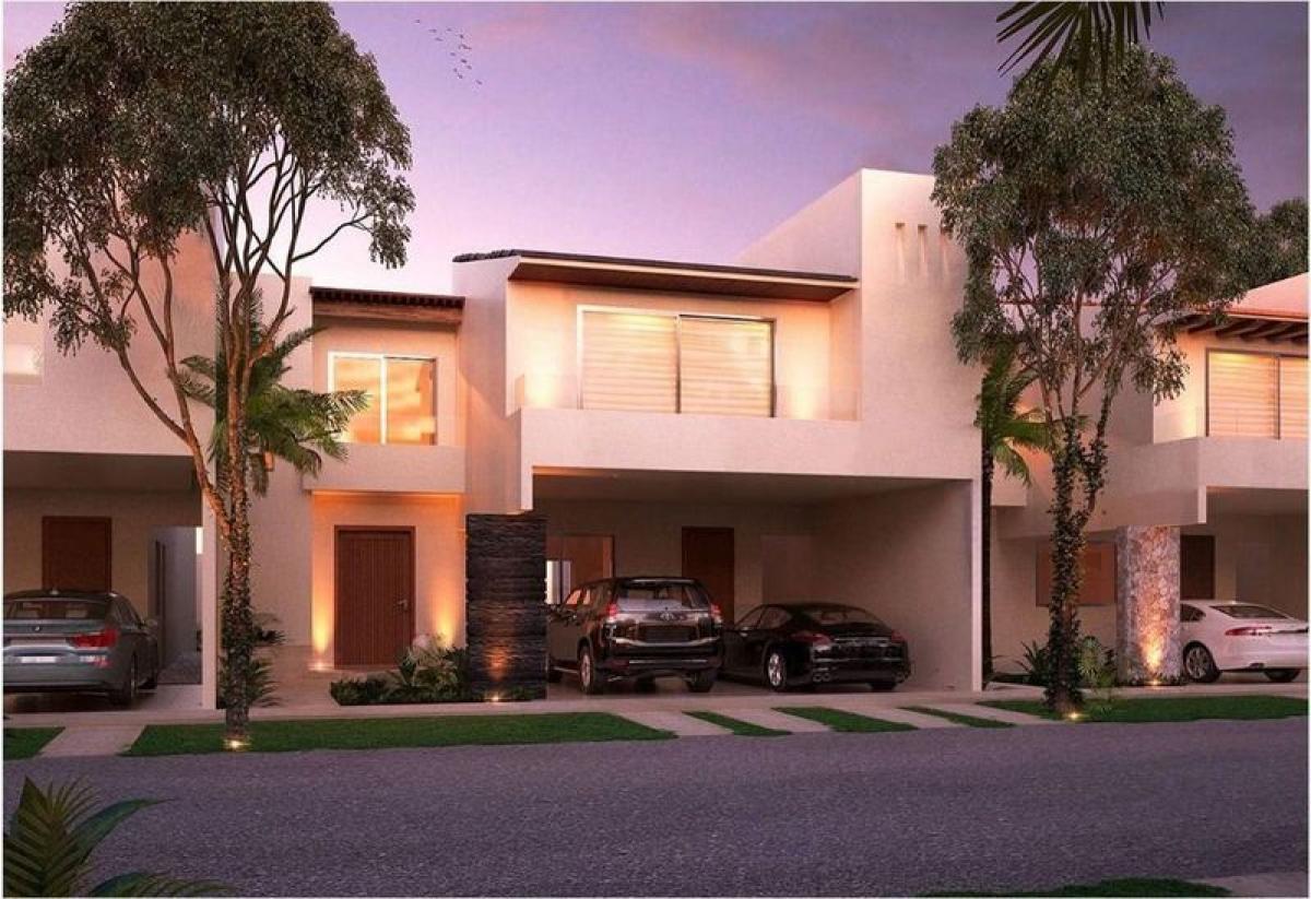 3 bedrooms House in Merida, Mexico No. 72613