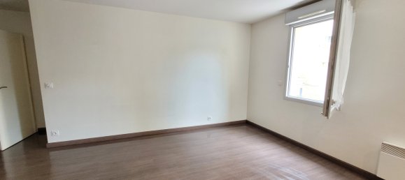 Apartamento de 1 dormitorio en Saint-Andre-de-Cubzac, France No. 349630 4