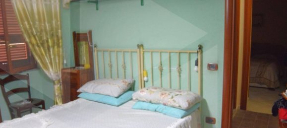 2 Schlafzimmer Wohnung in Arzano, Italy, Nr. 18536 12