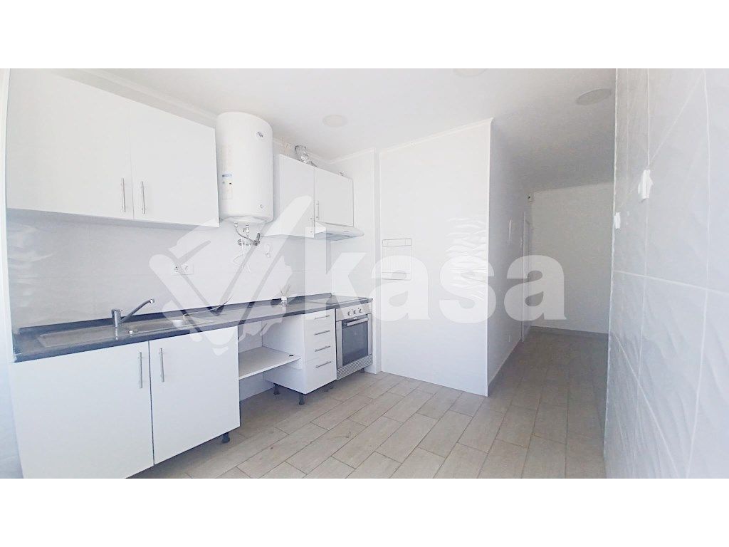 Apartamento de 1 dormitorio en Barreiro, Portugal No. 316462