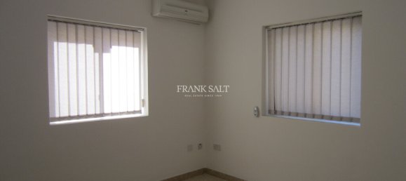 50m² Office in Sliema, Malta No. 12905 4