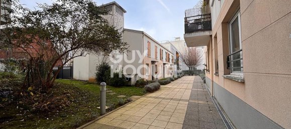 2 chambres Appartement à Seine-Saint-Denis, France No. 170776 9