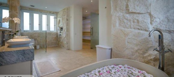 Villa de 4 dormitorios en Seminyak, Indonesia No. 4469 14