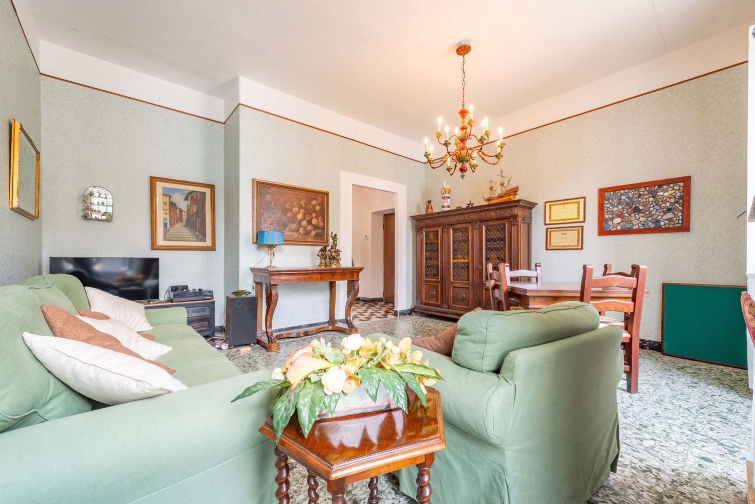 2 Schlafzimmer Wohnung in Ariccia, Italy, Nr. 325139