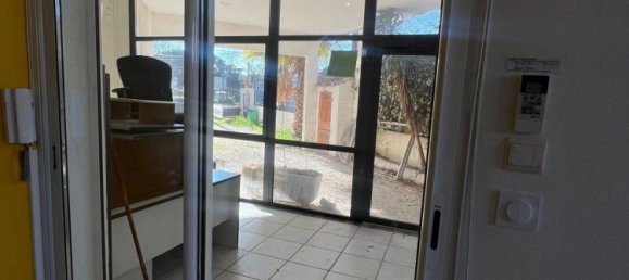 3 Schlafzimmer Wohnung in Toulon, France, Nr. 330108 30