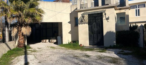 3 Schlafzimmer Wohnung in Toulon, France, Nr. 330108 3