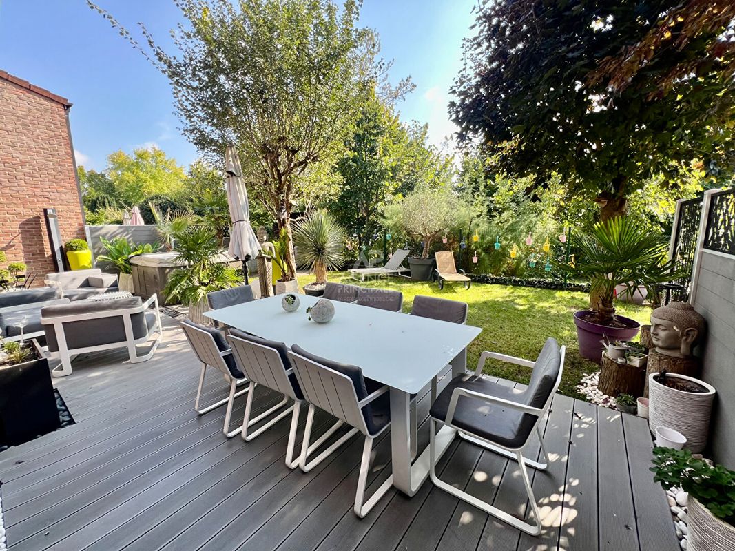 5 bedrooms House in Cergy, France No. 171326